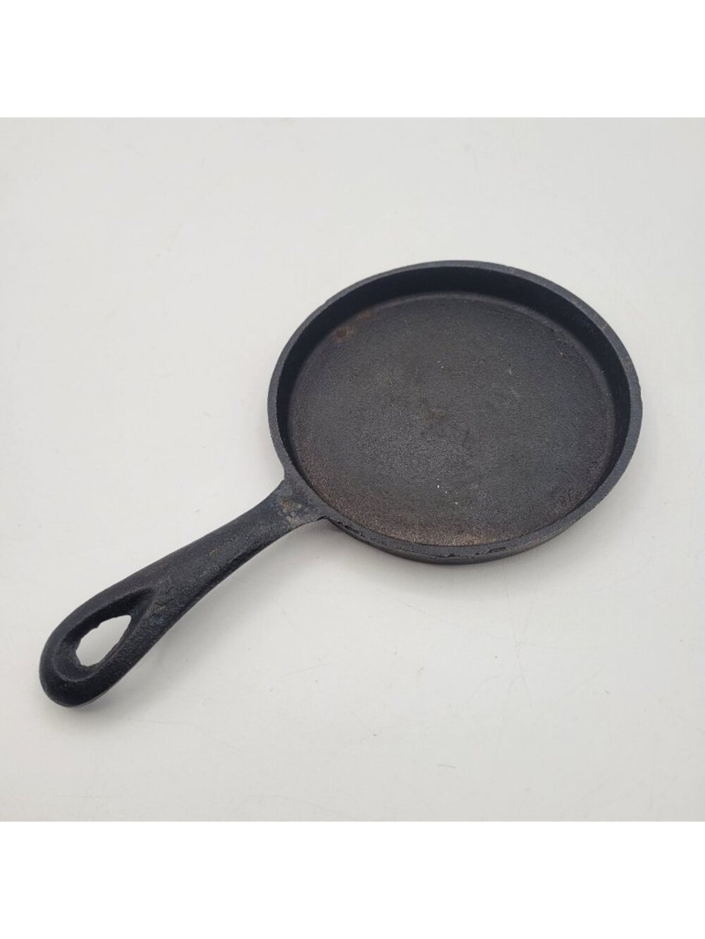 Vintage Cast Iron Mini 5" Pan - 1 Egg, Mini Pancake - Unmarked